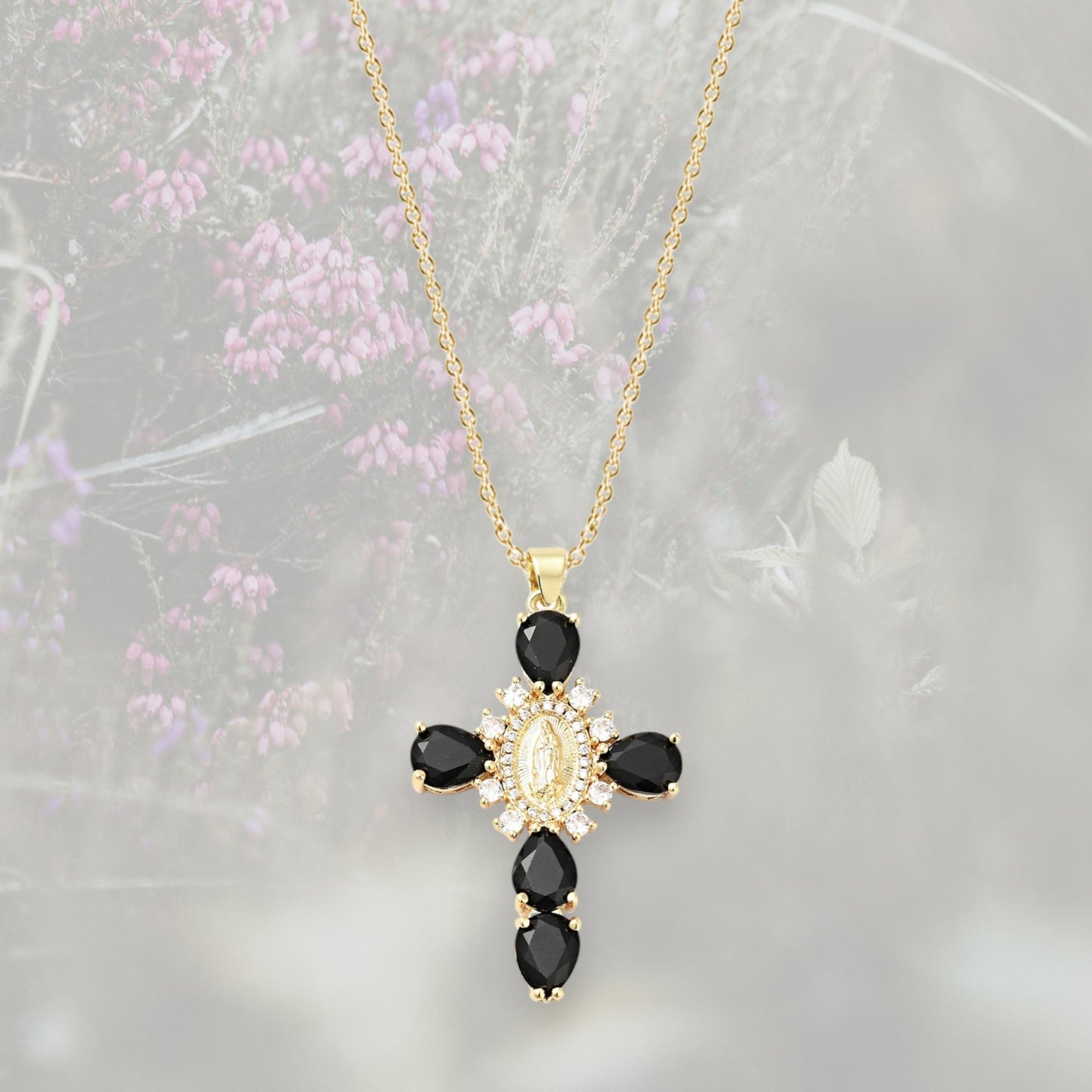 Collana con Croce pendente misura grande, con Zirconia Cubica colorata placcata in oro