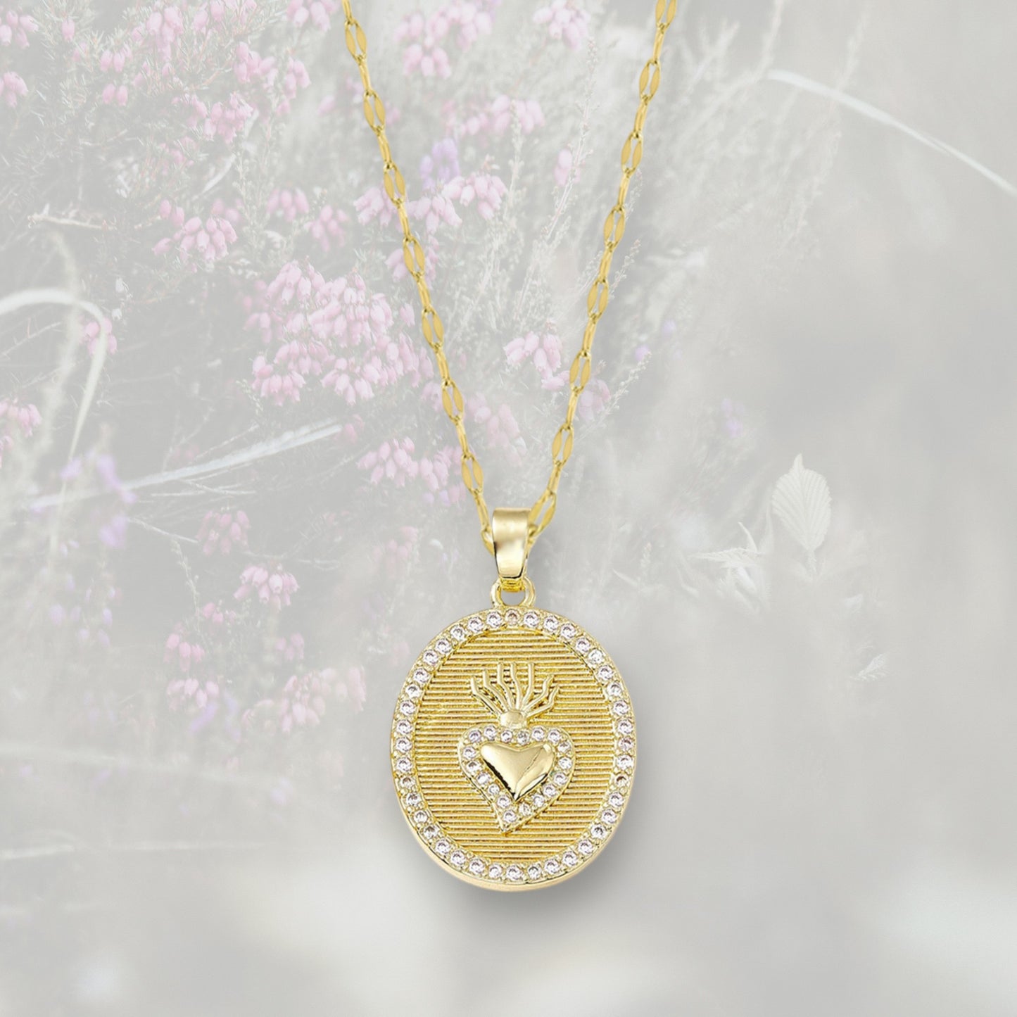 Collana con medaglietta con Cuore Sacro / Ex Voto placcata in oro, con Zirconia Cubica bianca o multicolor