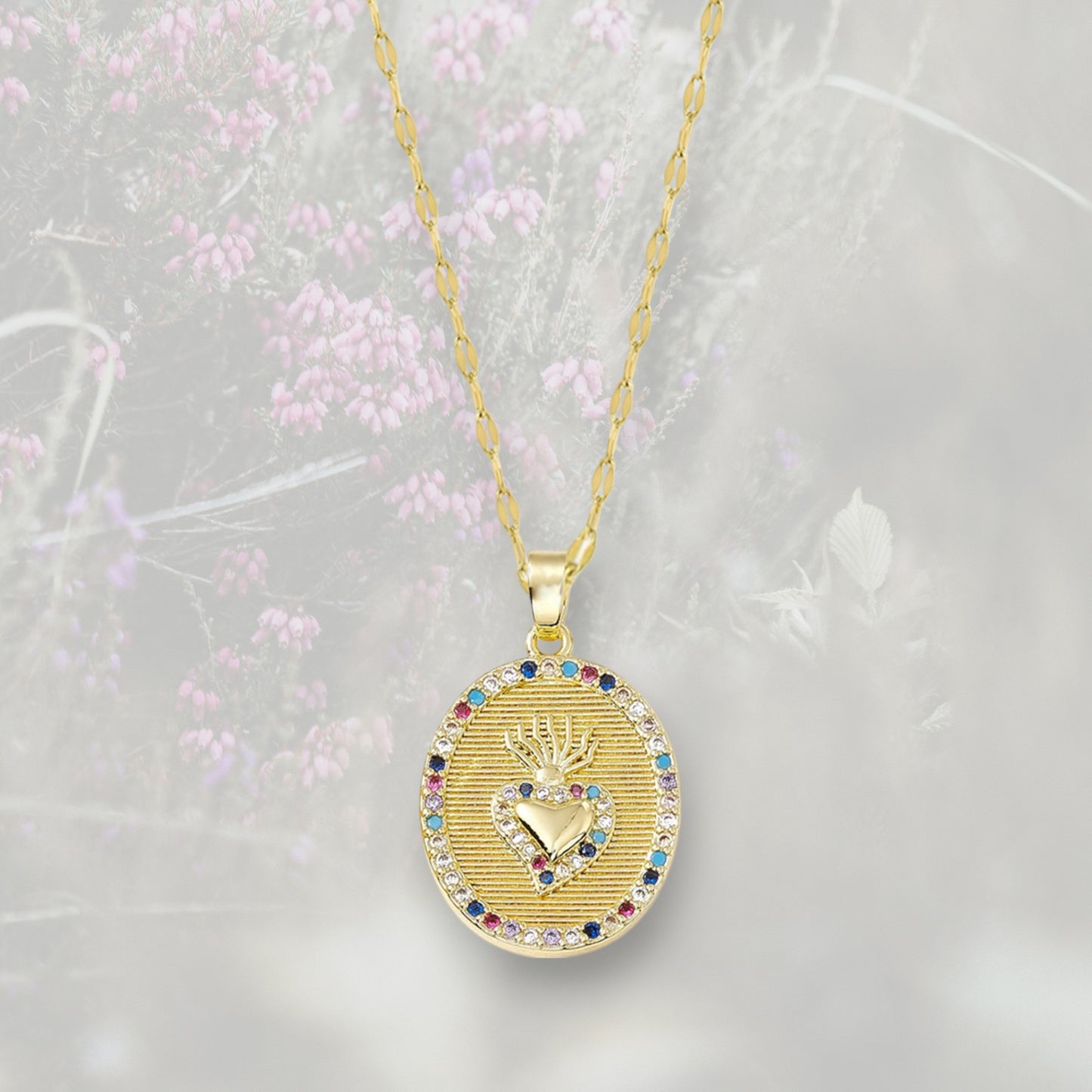 Collana con medaglietta con Cuore Sacro / Ex Voto placcata in oro, con Zirconia Cubica bianca o multicolor