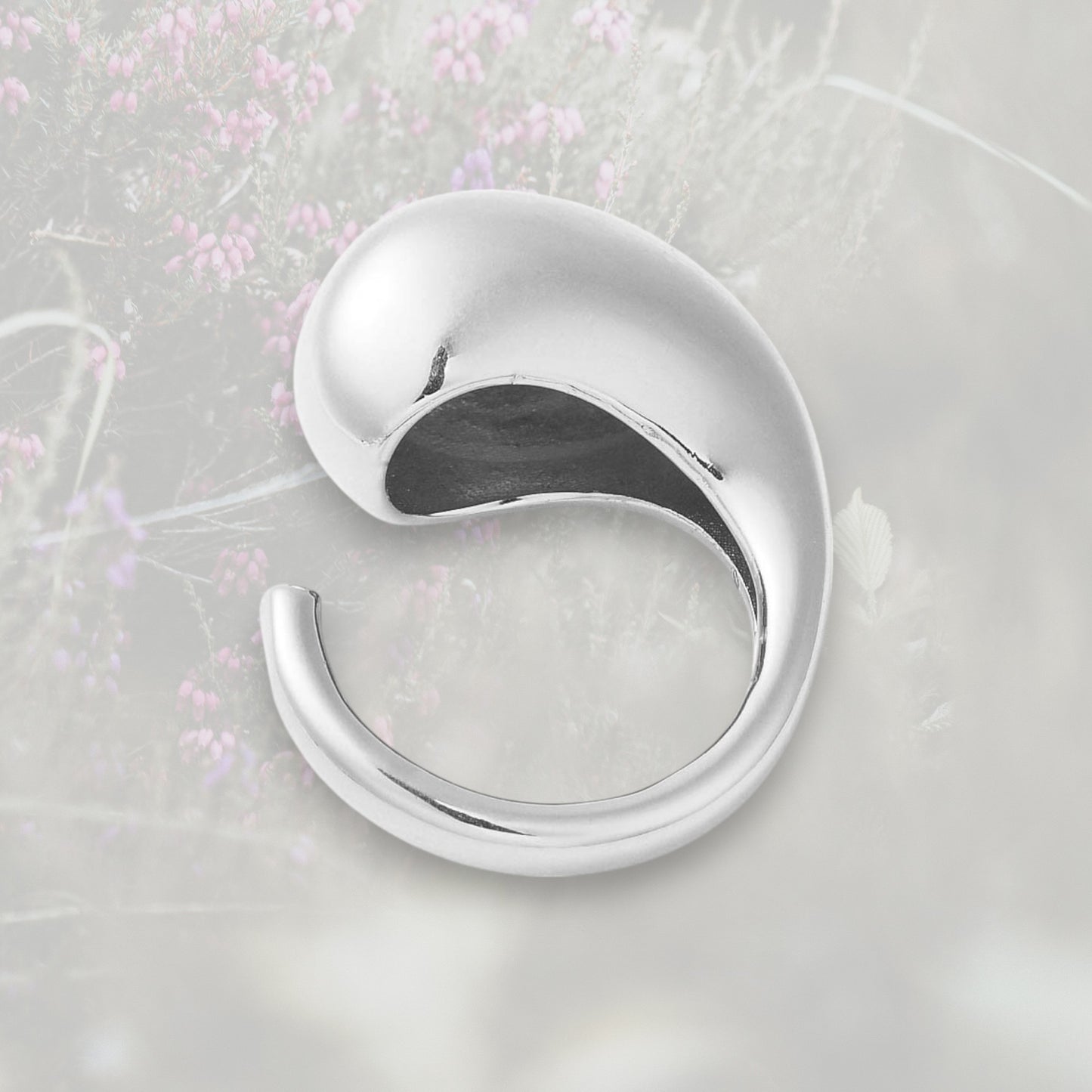 Anello Goccia bombato grande, placcato in oro o platino