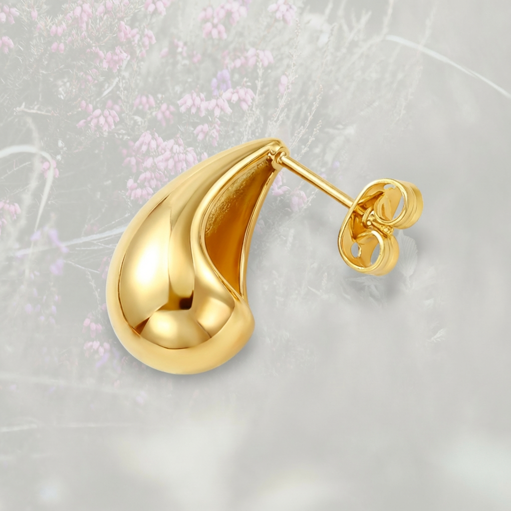 Orecchini a bottone a goccia placcati in oro 18k