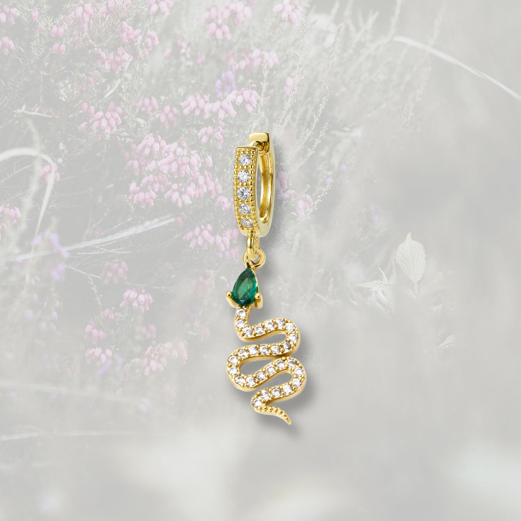 Orecchino a cerchietto con Serpente con testa a goccia verde, con Zirconia Cubica e placcato oro 18k