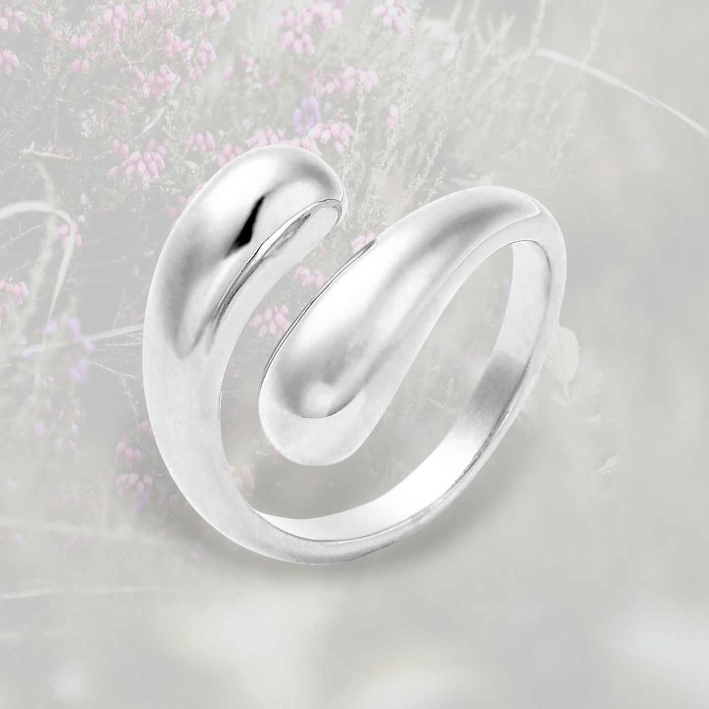 Anello Goccia bombato contrariè, placcato in oro o platino