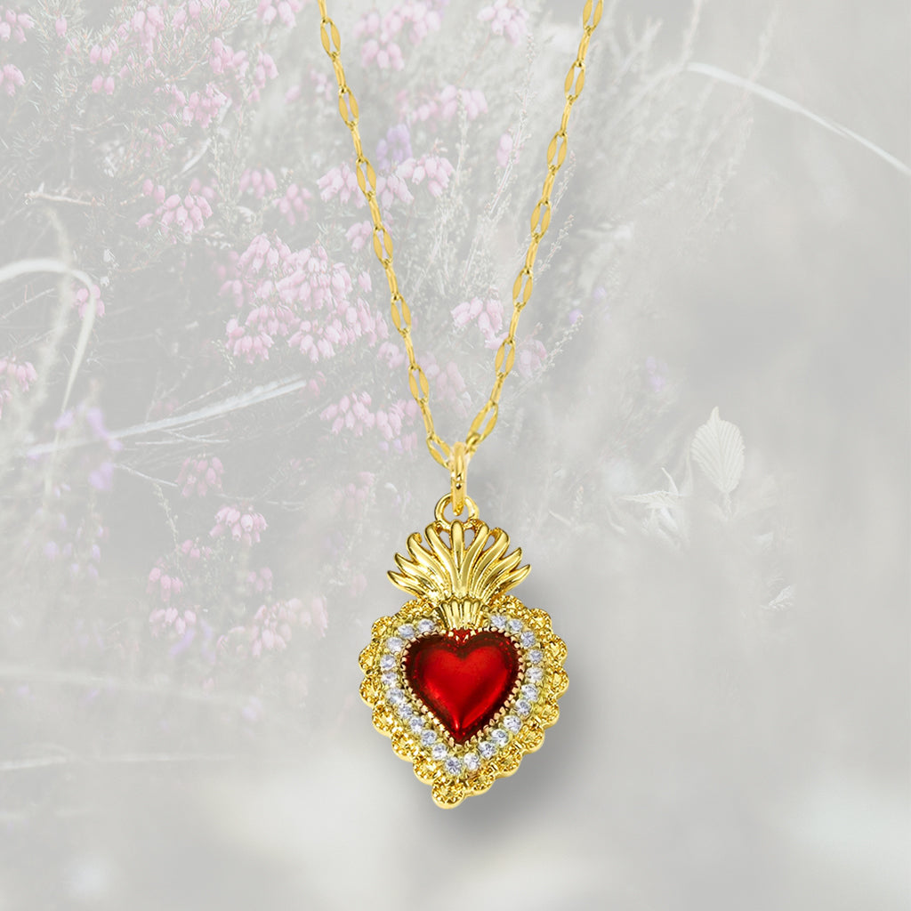 Collana pendente Cuore Sacro / Ex Voto placcata in oro 18k e smalto rosso con contorno in Zirconia Cubica